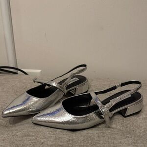 Steve Madden Silver Pointed Slingback Heels